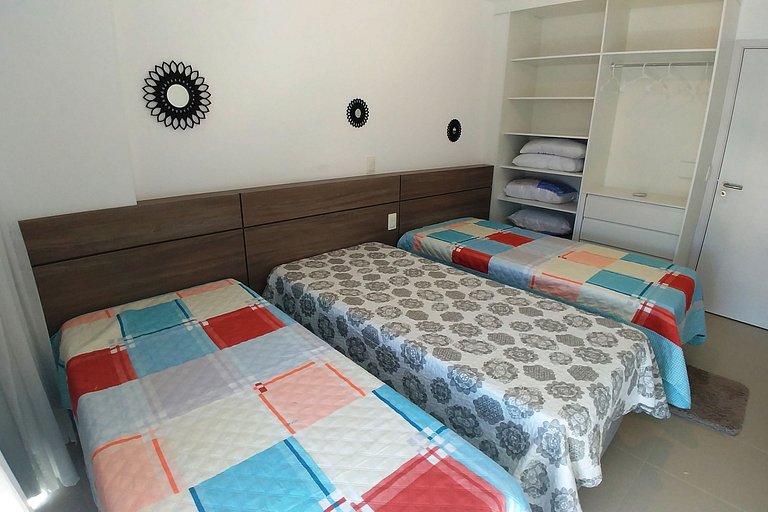 Areias do Mar ! 2 Quartos Familia com Varanda A213