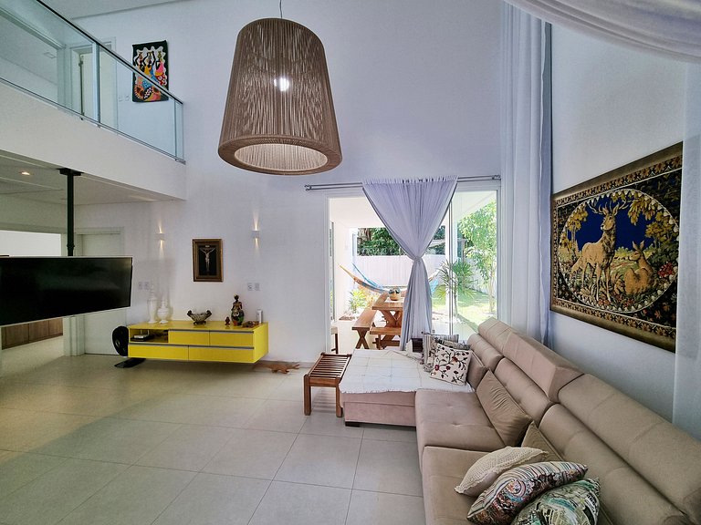 Casa Ampla com Piscina e Hidro | Até 16 Pessoas