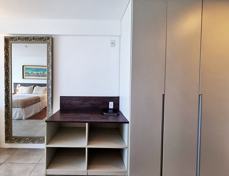 Flat Frente Mar c Limpeza Diária | R608