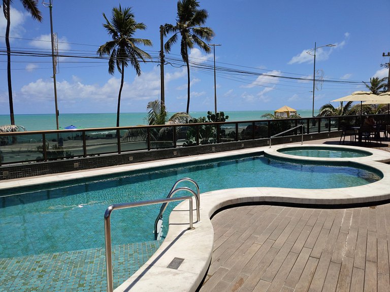 Flat Frente Mar c Limpeza Diária | R608