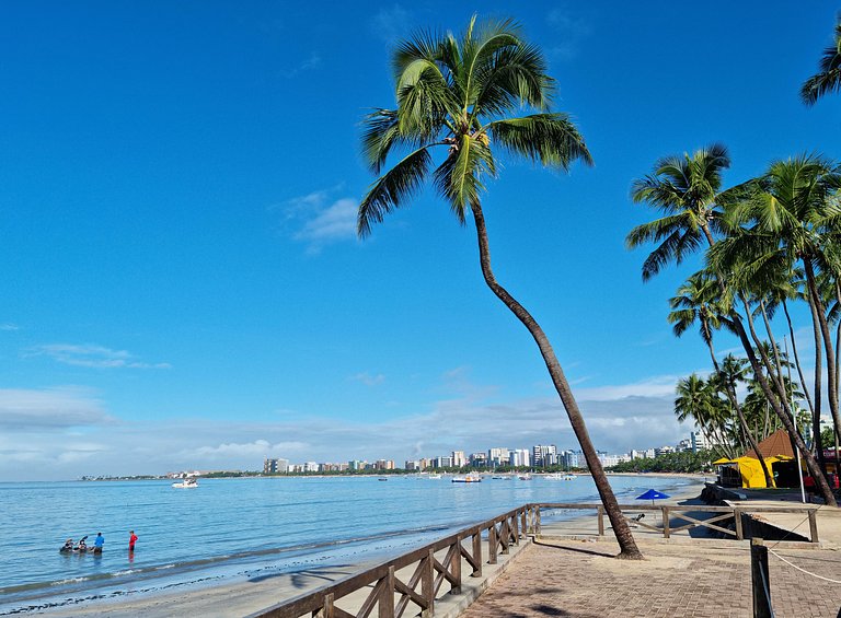 Vista Mar na Pajuçara: Amplo 2Q p/ 6 Pessoas