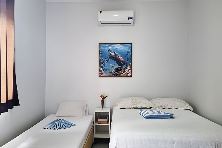 Casa com Piscina, Churrasqueira e Ótima localização