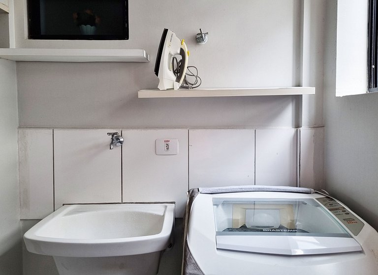 Vista Mar na Pajuçara: Amplo 2Q com Piscina