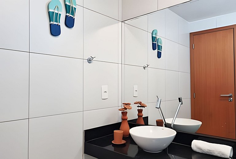 Suíte + Quarto com Ar, Wi-Fi e 2 Vagas