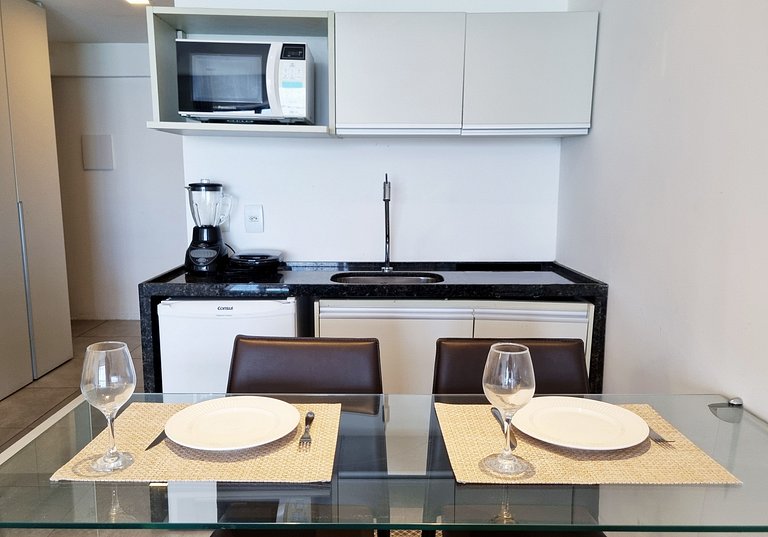 Flat Frente Mar c Limpeza Diária | R608