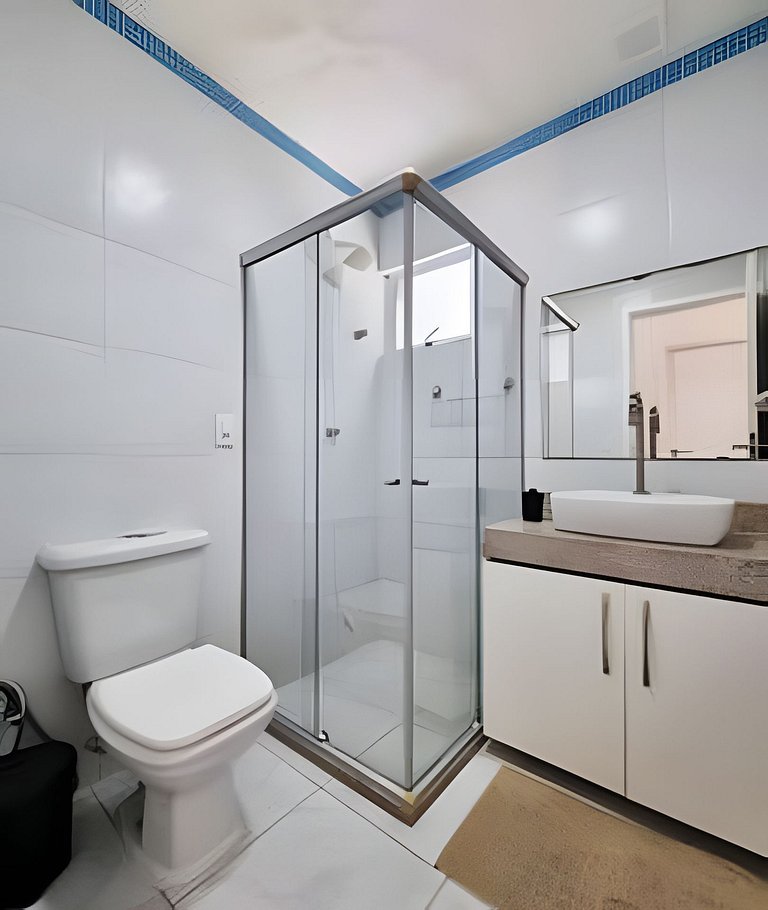 Casa 3 quartos, ambiente tranquilo, 5 min da praia