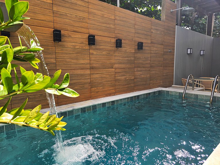 Casa 3 quartos, ambiente tranquilo, 5 min da praia