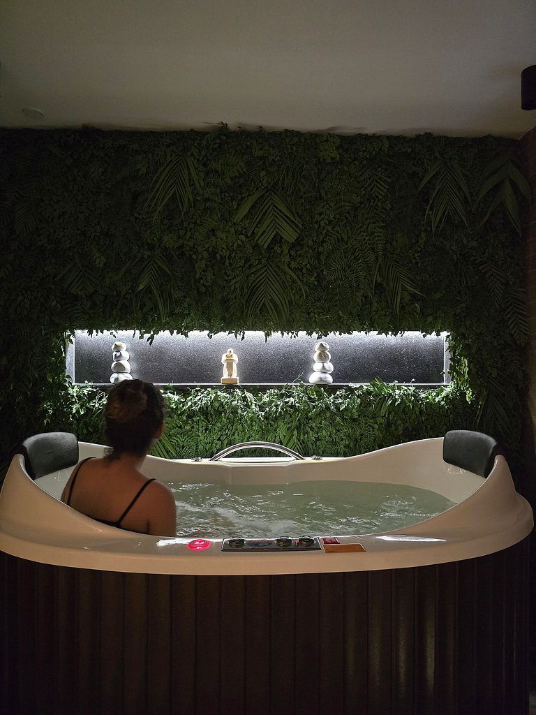 Estúdio Moderno Completo com Piscina e Lazer