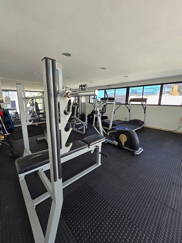 Apê 2 quartos na Pajuçara + Piscina e Academia