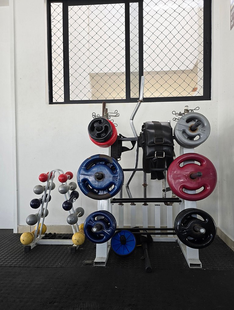 Apê 2 quartos na Pajuçara + Piscina e Academia